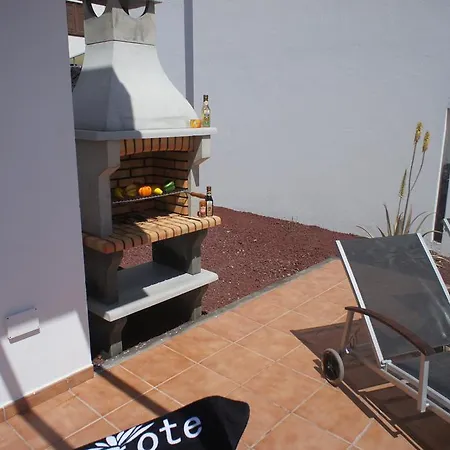 Linda Villa *